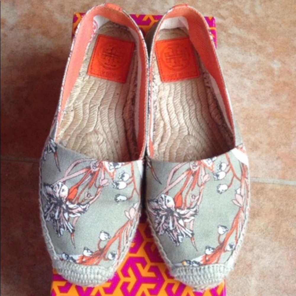 SOLD - Tory Burch Espadrilles - Picture 1 of 4
